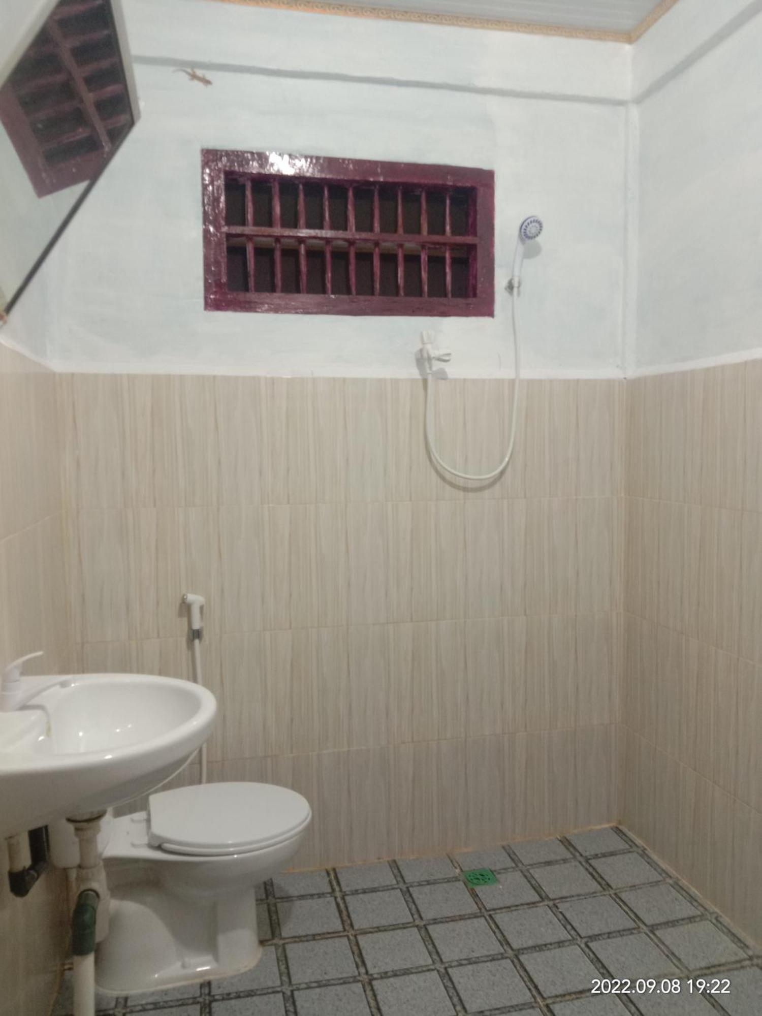 Harus Damai Inn Lagudri Esterno foto